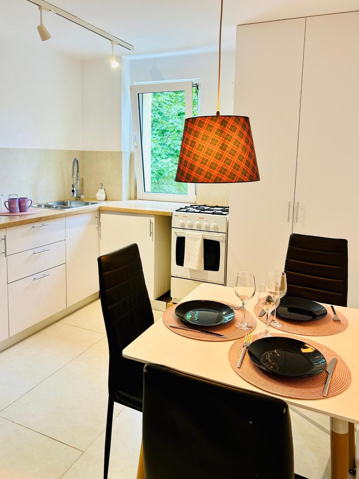 Chic Escape One - Free Parking Apartment Brasov Exterior photo